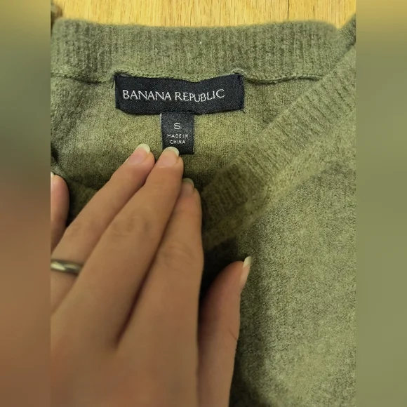 Merino blend asymmetrical sweater - Picture 6 of 7